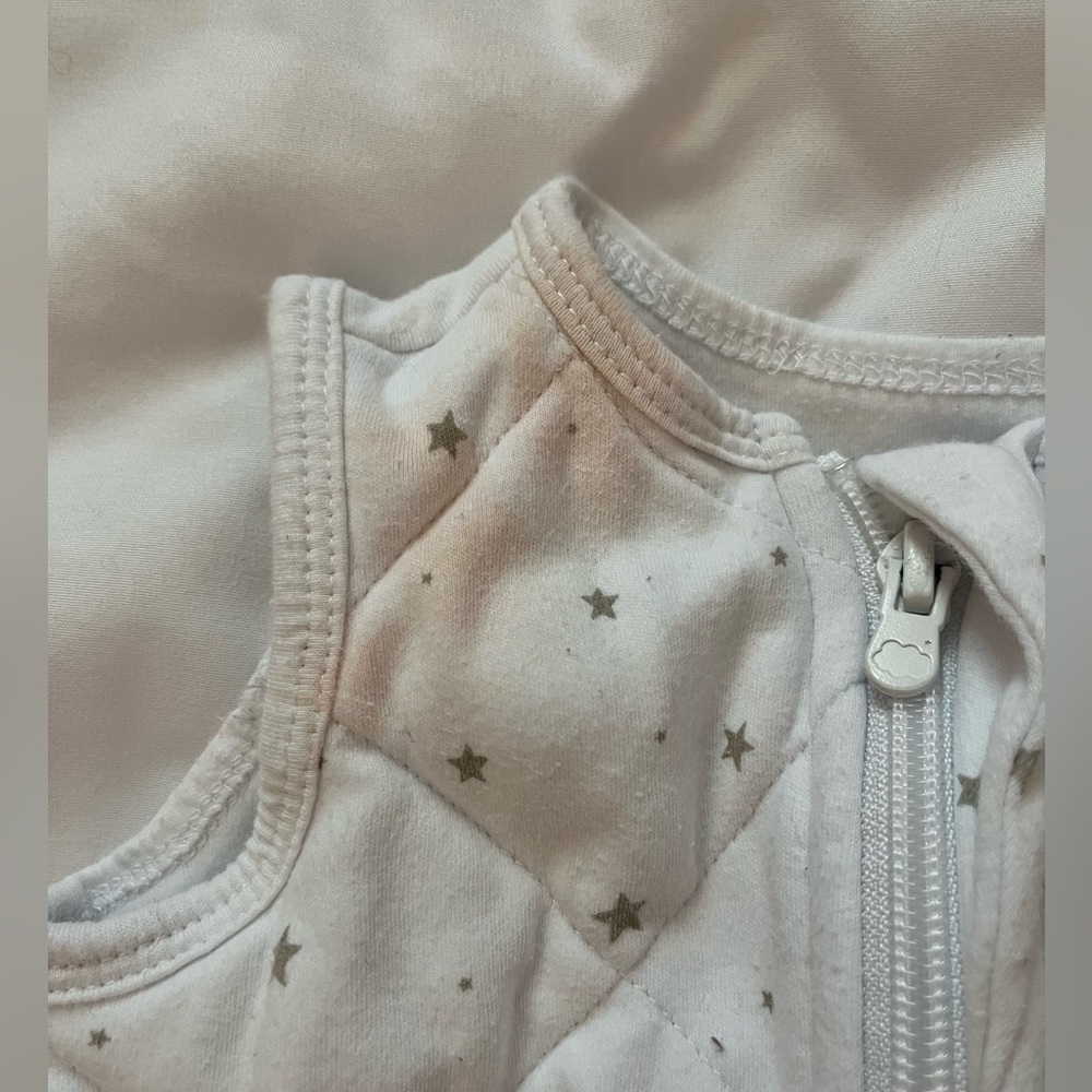 Some stains: Small Dreamland baby sleep sack - Picture 3 of 8